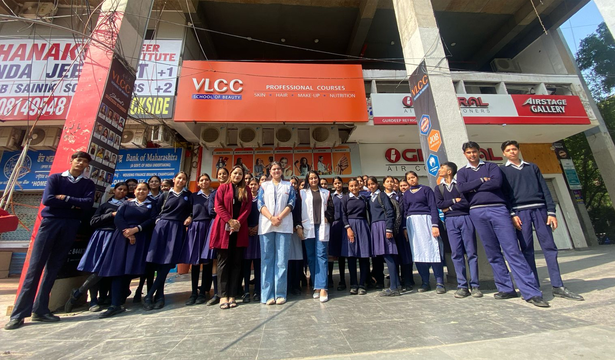 व्यावसायिक कौशल शिक्षा के छात्रों ने वीएलसीसी का दौरा किया